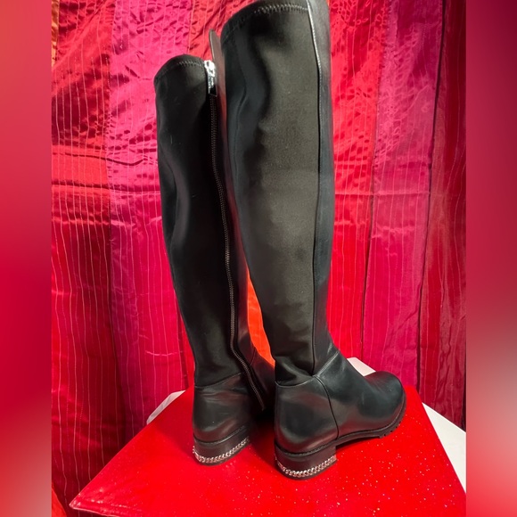 MK Boots over the knee. Leather and texture. Cute design with silver hardware 8 - Picture 3 of 10